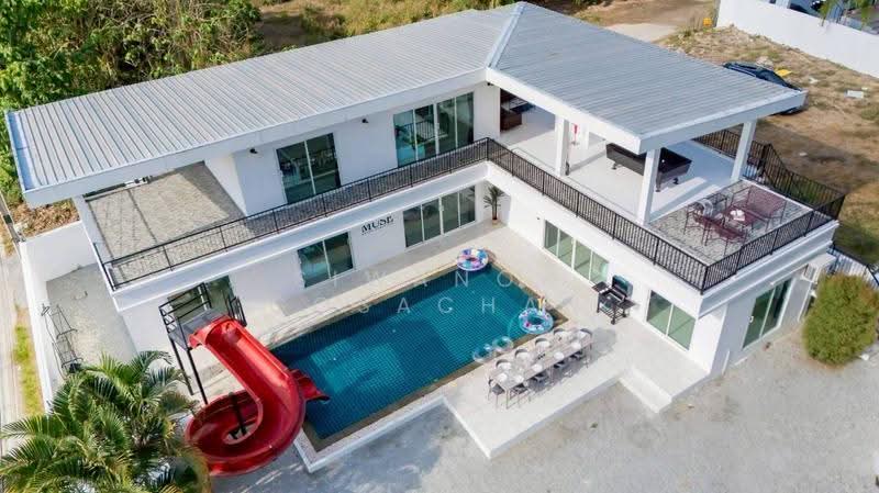 7-BR Villa, Chon Buri (Pattaya), Nong Pru, Bang Lamung (Pattaya), Chon Buri (Pattaya), 7 Bedrooms, 350 sqm, Villa For Rent, by Siwanon Gosachan, 500510186 - DDproperty.com