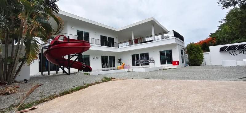 7-BR Villa, Chon Buri (Pattaya), Nong Pru, Bang Lamung (Pattaya), Chon Buri (Pattaya), 7 Bedrooms, 350 sqm, Villa For Rent, by Siwanon Gosachan, 500510186 - DDproperty.com
