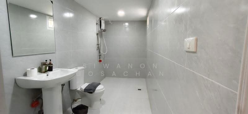 7-BR Villa, Chon Buri (Pattaya), Nong Pru, Bang Lamung (Pattaya), Chon Buri (Pattaya), 7 Bedrooms, 350 sqm, Villa For Rent, by Siwanon Gosachan, 500510186 - DDproperty.com