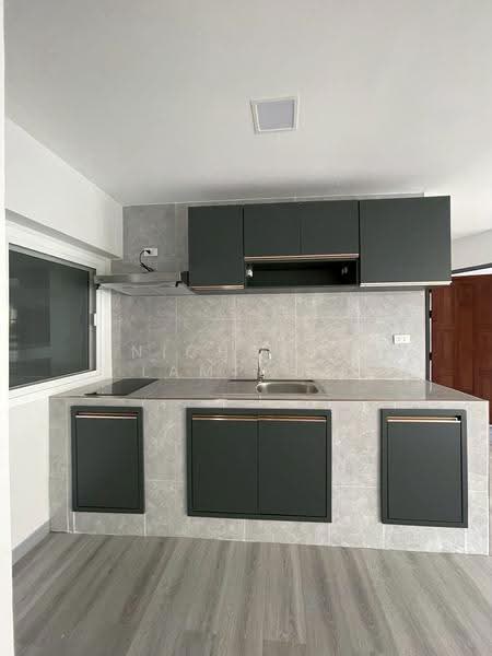 Thonglor Tower, Bangkok, Soi Thonglor, Sukhumvit 55 Road, Khlongtoei Nua, Watthana, Bangkok, 3 Bedrooms, 100 sqm, Condo For Sale, by Nicha Na Lampang, 500510237 - DDproperty.com