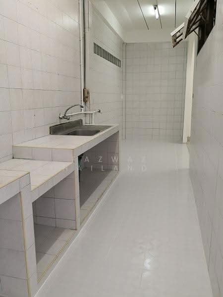 บ้านเดี่ยว 5 ห้องนอน ยูเจริญวิลเลจ อินทามระ–สุทธิสาร 328 ตร.ม. ใกล้ MRT สุทธิสาร, กรุงเทพ, ดินแดง, กรุงเทพ, 328 ตร.ม., บ้านเดี่ยว ให้เช่า, โดย Fazwaz (Thailand) Co., Ltd., 500510240 - DDproperty.com