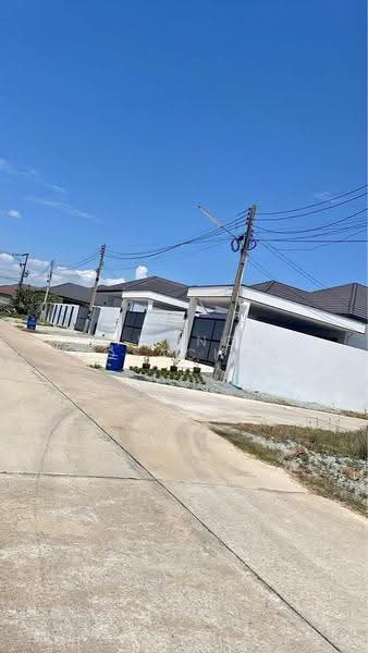 3-BR House, Chon Buri (Pattaya), Poong, Bang Lamung (Pattaya), Chon Buri (Pattaya), 3 Bedrooms, 263 sqm, Single Detached House For Sale, by Siwanon Gosachan, 500510285 - DDproperty.com