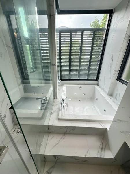The Sonne Srinakarin-Bangna, Bangkok, Soi Chumchon Mahat Thai 3, Bangna-Trad Road, Dok Mai, Prawet, Bangkok, 4 Bedrooms, 245 sqm, Single Detached House For Sale, by Saowaluk Anupong, 500510291 - DDproperty.com