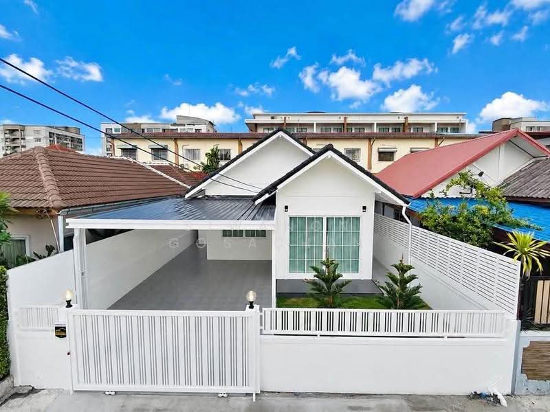 3-BR House, Chon Buri (Pattaya), Nong Pru, Bang Lamung (Pattaya), Chon Buri (Pattaya), 3 Bedrooms, 150 sqm, Single Detached House For Sale, by Siwanon Gosachan, 500510310 - DDproperty.com