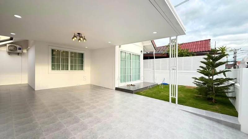 3-BR House, Chon Buri (Pattaya), Nong Pru, Bang Lamung (Pattaya), Chon Buri (Pattaya), 3 Bedrooms, 150 sqm, Single Detached House For Sale, by Siwanon Gosachan, 500510310 - DDproperty.com