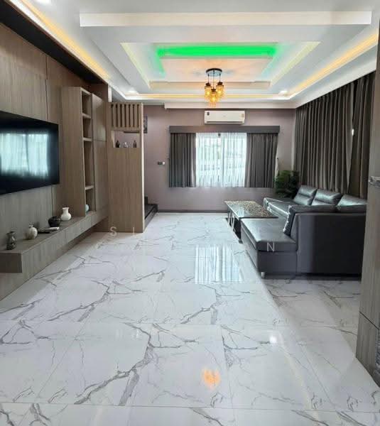 6-BR House, Chon Buri (Pattaya), Poong, Bang Lamung (Pattaya), Chon Buri (Pattaya), 6 Bedrooms, 560 sqm, Single Detached House For Sale, by Siwanon Gosachan, 500510322 - DDproperty.com