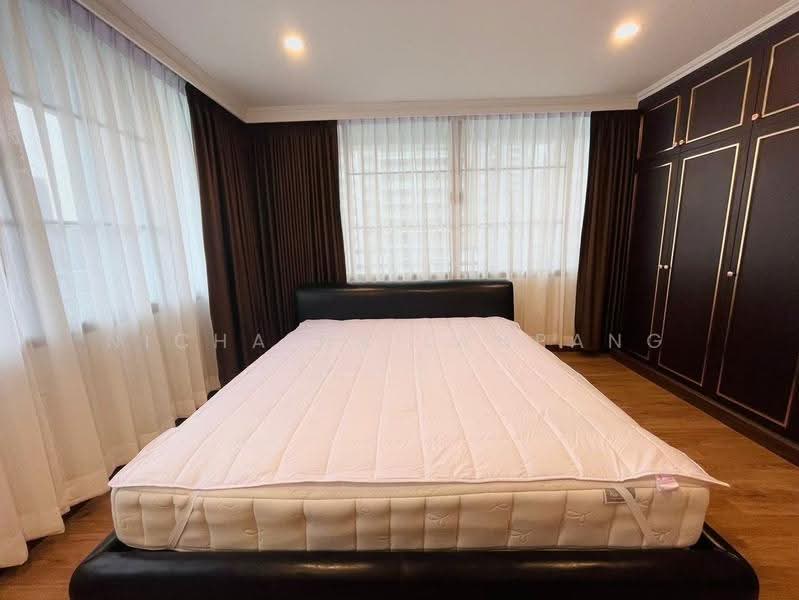Acadamia Grand Tower, Bangkok, Soi Sukhumvit 43, Khlong Tan Nua, Watthana, Bangkok, 3 Bedrooms, 194 sqm, Condo For Sale, by Nicha Na Lampang, 500510340 - DDproperty.com