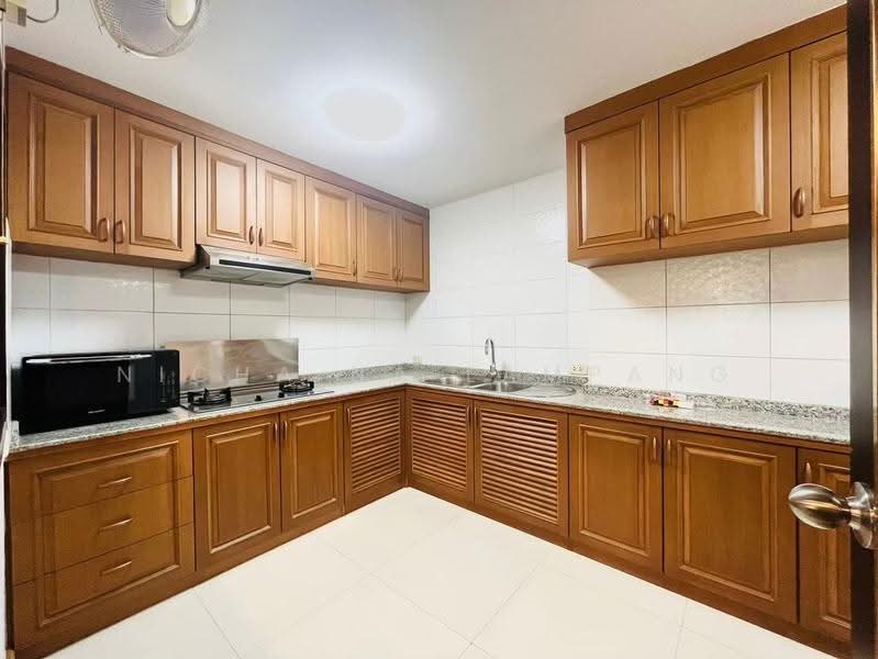 Acadamia Grand Tower, Bangkok, Soi Sukhumvit 43, Khlong Tan Nua, Watthana, Bangkok, 3 Bedrooms, 194 sqm, Condo For Sale, by Nicha Na Lampang, 500510340 - DDproperty.com