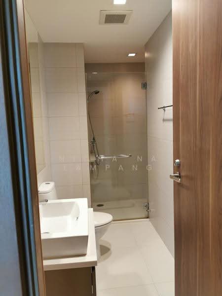 Siri At Sukhumvit, Bangkok, 902 Sukhumvit Road, Phra Kanong, Khlong Toei, Bangkok, 2 Bedrooms, 74 sqm, Condo For Sale, by Nicha Na Lampang, 500510353 - DDproperty.com