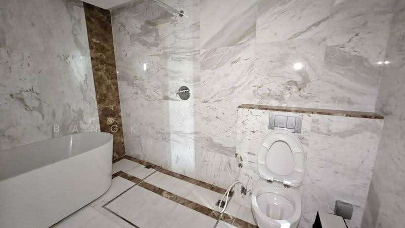 H Sukhumvit 43, Bangkok, 28 Sukhumvit 34 Road, Khlong Tan Nua, Watthana, Bangkok, 5 Bedrooms, 238 sqm, Condo For Sale, by BANGKOK PROPERTY AGENTS, 500510373 - DDproperty.com