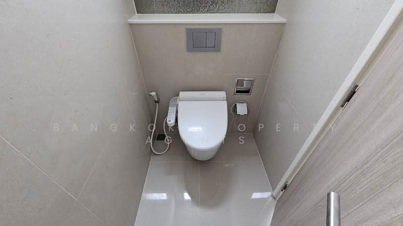 H Sukhumvit 43, Bangkok, 28 Sukhumvit 34 Road, Khlong Tan Nua, Watthana, Bangkok, 5 Bedrooms, 238 sqm, Condo For Sale, by BANGKOK PROPERTY AGENTS, 500510373 - DDproperty.com