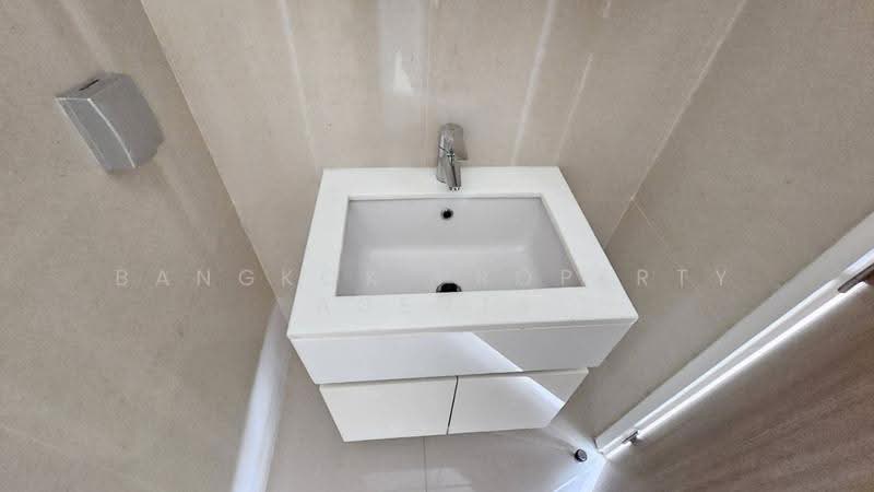 H Sukhumvit 43, Bangkok, 28 Sukhumvit 34 Road, Khlong Tan Nua, Watthana, Bangkok, 5 Bedrooms, 238 sqm, Condo For Sale, by BANGKOK PROPERTY AGENTS, 500510373 - DDproperty.com