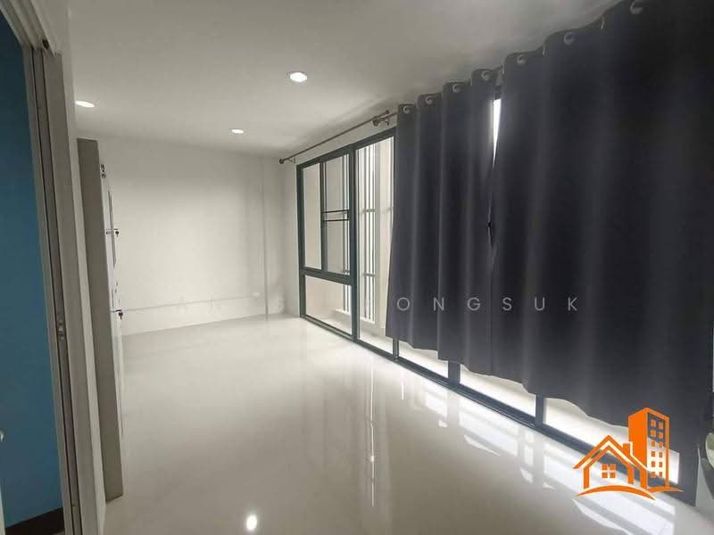 Wayra Biznet Romklao-Suvarnabhumi, Bangkok, 18-1 Romklao Road, Khlong Sam Prawet, Lat Krabang, Bangkok, 4 Bedrooms, 195 sqm, Townhouse For Sale, by Thanest Kongsuk, 500510380 - DDproperty.com
