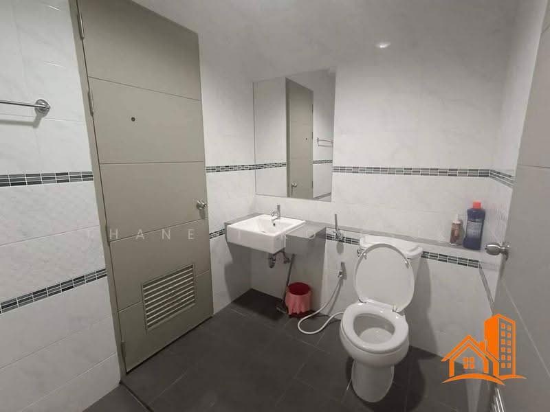 Wayra Biznet Romklao-Suvarnabhumi, Bangkok, 18-1 Romklao Road, Khlong Sam Prawet, Lat Krabang, Bangkok, 4 Bedrooms, 195 sqm, Townhouse For Sale, by Thanest Kongsuk, 500510380 - DDproperty.com