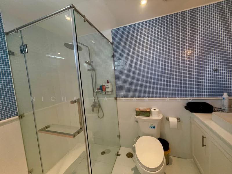 Regent On The Park 3, Bangkok, 185 Soi Sukhumvit 39 Sukhumvit Road, Khlong Tan Nua, Watthana, Bangkok, 3 Bedrooms, 252 sqm, Condo For Sale, by Nicha Na Lampang, 500510416 - DDproperty.com