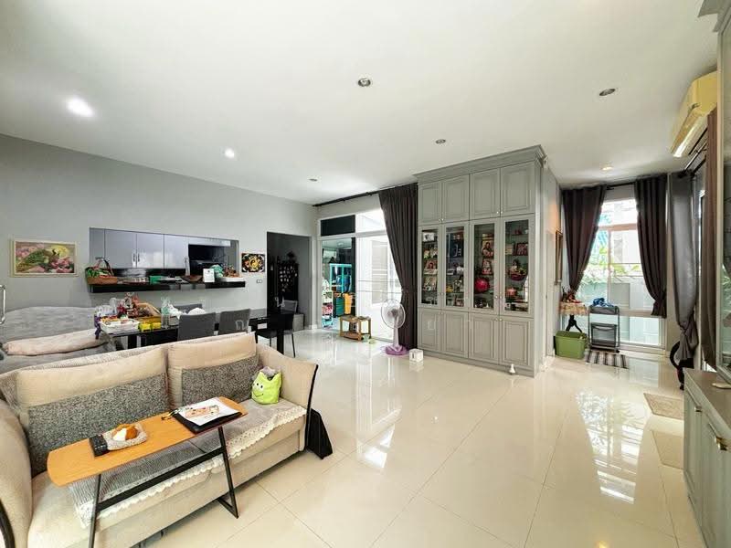 หมู่บ้านกู๊ดวิลล์เดว่า ซอยลาดพร้าว 124, กรุงเทพ, พลับพลา, วังทองหลาง, กรุงเทพ, 200 ตร.ม., บ้านเดี่ยว ขาย, โดย ภัทรนัน อิศรางกูร ณ อยุธยา, 500510426 - DDproperty.com