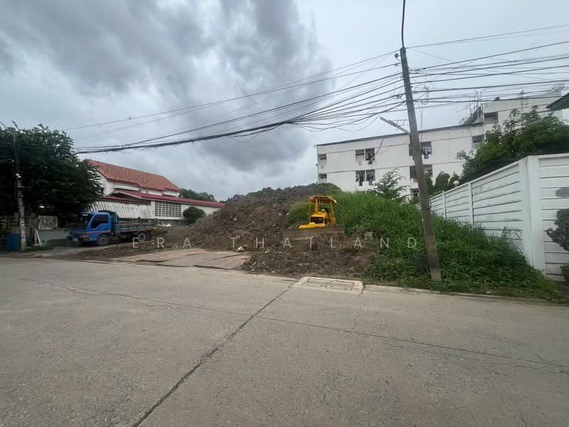 ทำเลทองด่วน! ขายที่ดินถมแล้ว 141 ตร.ว. วิภาวดี 60 (แยก 24), Bangkok, Talat Bang Khen, Lak Si, Bangkok, , 564 sqm, Land For Sale, by ERA Thailand, 500510447 - DDproperty.com