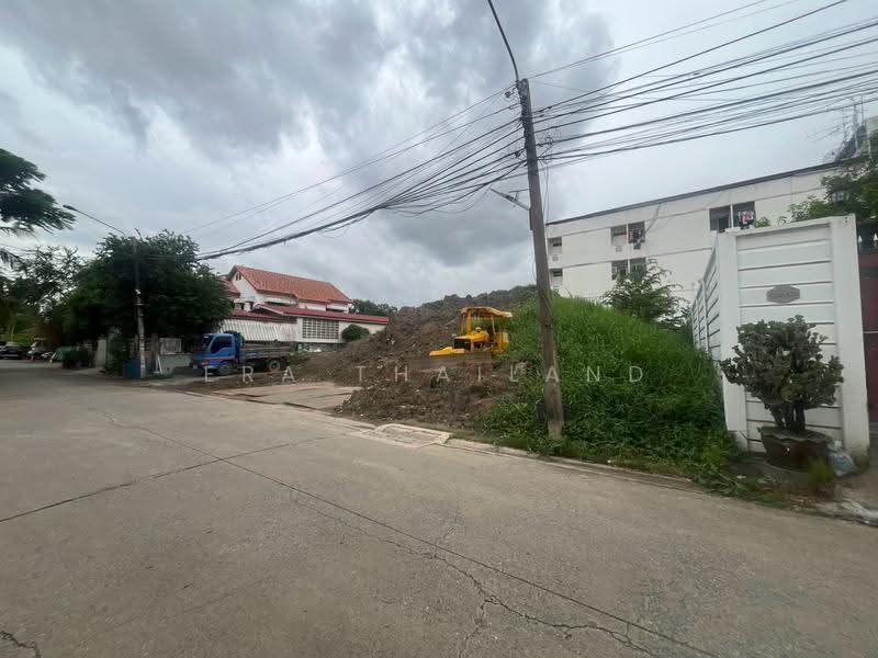 ทำเลทองด่วน! ขายที่ดินถมแล้ว 141 ตร.ว. วิภาวดี 60 (แยก 24), Bangkok, Talat Bang Khen, Lak Si, Bangkok, , 564 sqm, Land For Sale, by ERA Thailand, 500510447 - DDproperty.com