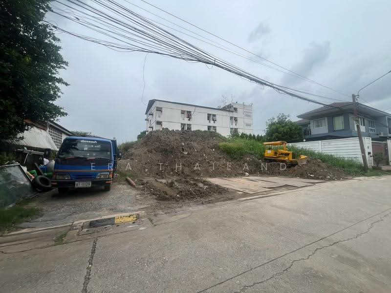 ทำเลทองด่วน! ขายที่ดินถมแล้ว 141 ตร.ว. วิภาวดี 60 (แยก 24), กรุงเทพ, ตลาดบางเขน, หลักสี่, กรุงเทพ, 564 ตร.ม., ที่ดิน ขาย, โดย ERA Thailand, 500510447 - DDproperty.com