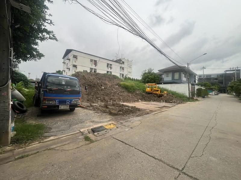 ทำเลทองด่วน! ขายที่ดินถมแล้ว 141 ตร.ว. วิภาวดี 60 (แยก 24), Bangkok, Talat Bang Khen, Lak Si, Bangkok, , 564 sqm, Land For Sale, by ERA Thailand, 500510447 - DDproperty.com