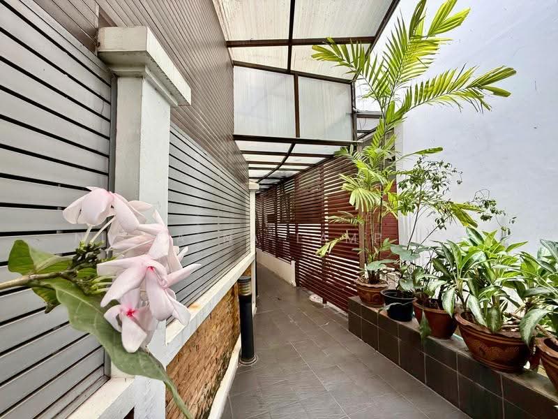 Baan Sasida, Bangkok, 19/1 Sukhumvit, Khong Tan, Khlong Toei, Bangkok, 10+ Bedrooms, 1,240 sqm, Apartment For Sale, by Nicha Na Lampang, 500510459 - DDproperty.com