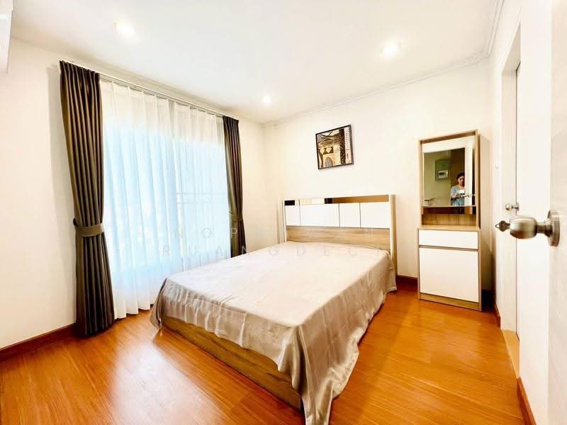 ให้เช่า โฮมออฟฟิต 4 ชั้น ตกแต่งใหม่ ถนนศรีนครินทร์ ใกล้ Paradise, Bangkok, Nong Bon, Prawet, Bangkok, 4 Bedrooms, 250 sqm, Townhouse For Rent, by Noppawan Ruangdech, 500510472 - DDproperty.com
