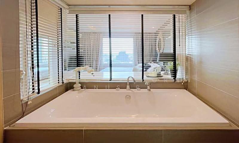 Siri At Sukhumvit, Bangkok, 902 Sukhumvit Road, Phra Kanong, Khlong Toei, Bangkok, 2 Bedrooms, 70 sqm, Condo For Sale, by Phacharakorn Anusiri, 500510489 - DDproperty.com