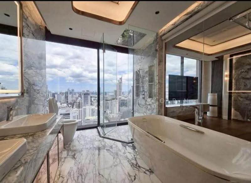 The Esse at Singha Complex, Bangkok, 1788 New Petchaburi Rd, Khlongtoei Nua, Watthana, Bangkok, 3 Bedrooms, 285 sqm, Condo For Sale, by Phacharakorn Anusiri, 500510499 - DDproperty.com