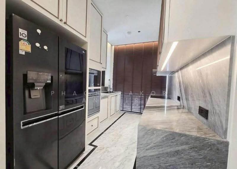 The Esse at Singha Complex, Bangkok, 1788 New Petchaburi Rd, Khlongtoei Nua, Watthana, Bangkok, 3 Bedrooms, 285 sqm, Condo For Sale, by Phacharakorn Anusiri, 500510499 - DDproperty.com