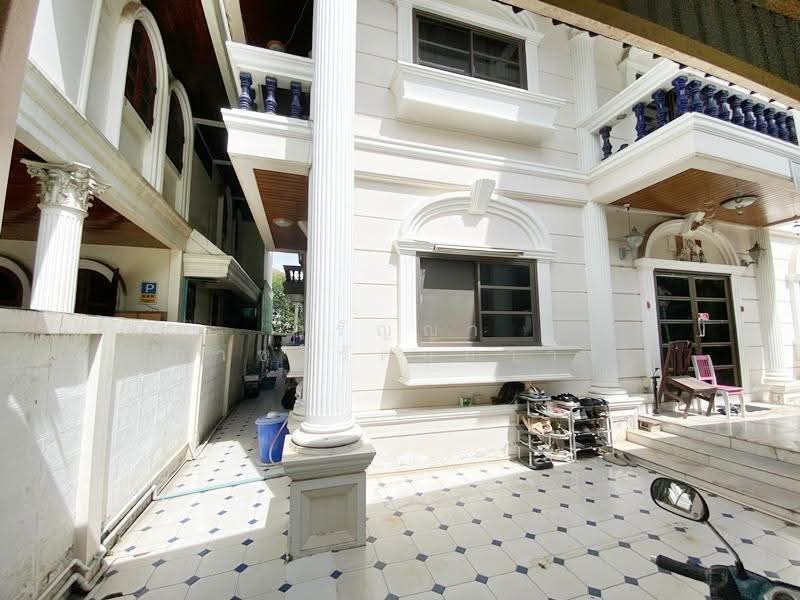 บ้านเดี่ยวหรู ทำเลทอง ม.เอสพีการ์เด้นท์ ถนนบรมราชชนนี ซอย 2 ตรงข้ามเซ็นทรัลปิ่นเกล้า, กรุงเทพ, บรมราชชนนี, บางบำหรุ, บางพลัด, กรุงเทพ, 435 ตร.ม., บ้านเดี่ยว ขาย, โดย วรัญญา อาชวรัตน์ถาวร, 500510513 - DDproperty.com