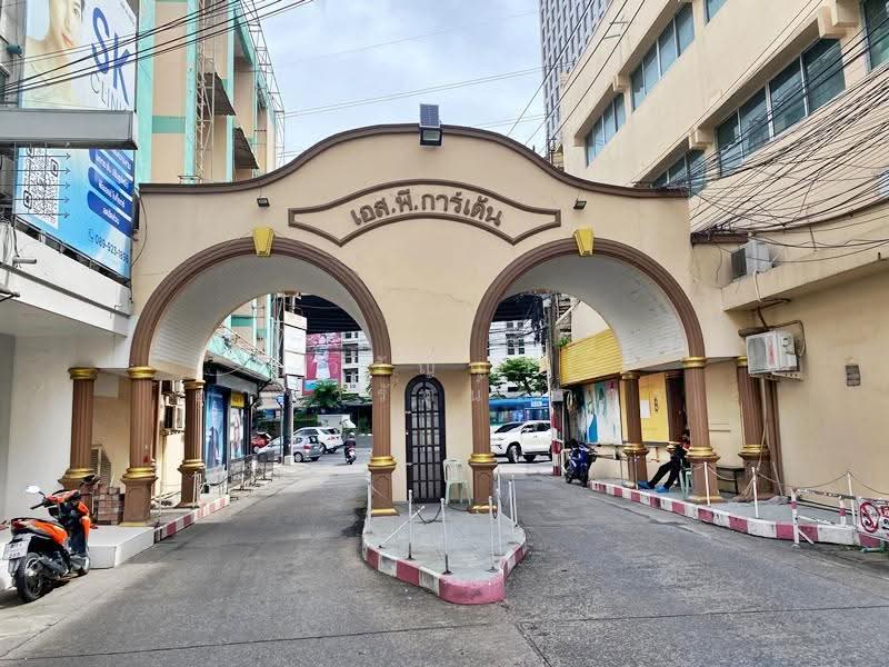 SP Garden, Borommaratchachonnani Soi 2, Bangkok, บรมราชชนนี, Bang Bamru, Bang Phlat, Bangkok, 5 Bedrooms, 435 sqm, Single Detached House For Sale, by วรัญญา อาชวรัตน์ถาวร, 500510513 - DDproperty.com