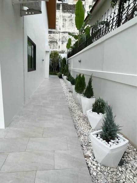 House for Sale Lat Phrao–Chokchai 4, กรุงเทพ, สะพานสอง, วังทองหลาง, กรุงเทพ, 320 ตร.ม., บ้านเดี่ยว ขาย, โดย Kamonporn Chanpreecha, 500510534 - DDproperty.com