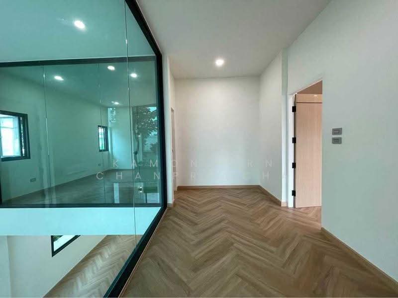 House for Sale Lat Phrao–Chokchai 4, กรุงเทพ, สะพานสอง, วังทองหลาง, กรุงเทพ, 320 ตร.ม., บ้านเดี่ยว ขาย, โดย Kamonporn Chanpreecha, 500510534 - DDproperty.com