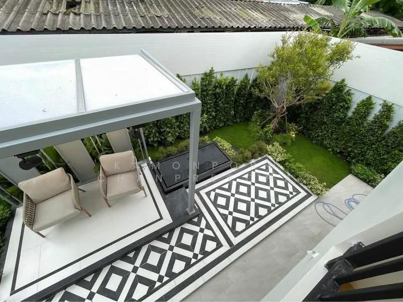 House for Sale Lat Phrao–Chokchai 4, กรุงเทพ, สะพานสอง, วังทองหลาง, กรุงเทพ, 320 ตร.ม., บ้านเดี่ยว ขาย, โดย Kamonporn Chanpreecha, 500510534 - DDproperty.com