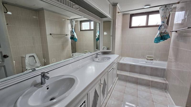 Charan Tower Residences by Aspira, Bangkok, 19 Soi Sukhumvit 43, Khlong Tan Nua, Watthana, Bangkok, 3 Bedrooms, 320 sqm, Condo For Rent, by BANGKOK PROPERTY AGENTS, 500510540 - DDproperty.com