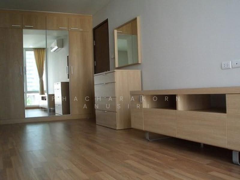 Y.O. Place, Bangkok, 223 Soi Sai Nam Thip 2, Khlong Toei, Bangkok, 3 Bedrooms, 111 sqm, Apartment For Rent, by Phacharakorn Anusiri, 500510550 - DDproperty.com