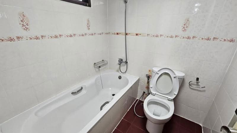 D.H.Grand Tower, Bangkok, Soi Prommit, Khlong Tan Nua, Watthana, Bangkok, 3 Bedrooms, 400 sqm, Condo For Rent, by BANGKOK PROPERTY AGENTS, 500510563 - DDproperty.com