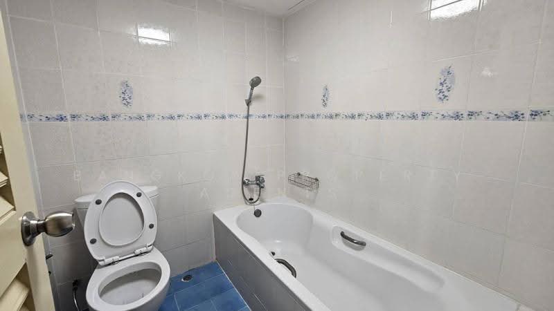 D.H.Grand Tower, Bangkok, Soi Prommit, Khlong Tan Nua, Watthana, Bangkok, 3 Bedrooms, 400 sqm, Condo For Rent, by BANGKOK PROPERTY AGENTS, 500510563 - DDproperty.com