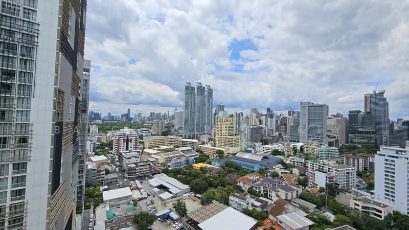 Krungthep Thani Tower, Bangkok, 56 Soi Sukhumvit 24, Khong Tan, Khlong Toei, Bangkok, 3 Bedrooms, 230 sqm, Condo For Rent, by BANGKOK PROPERTY AGENTS, 500510589 - DDproperty.com