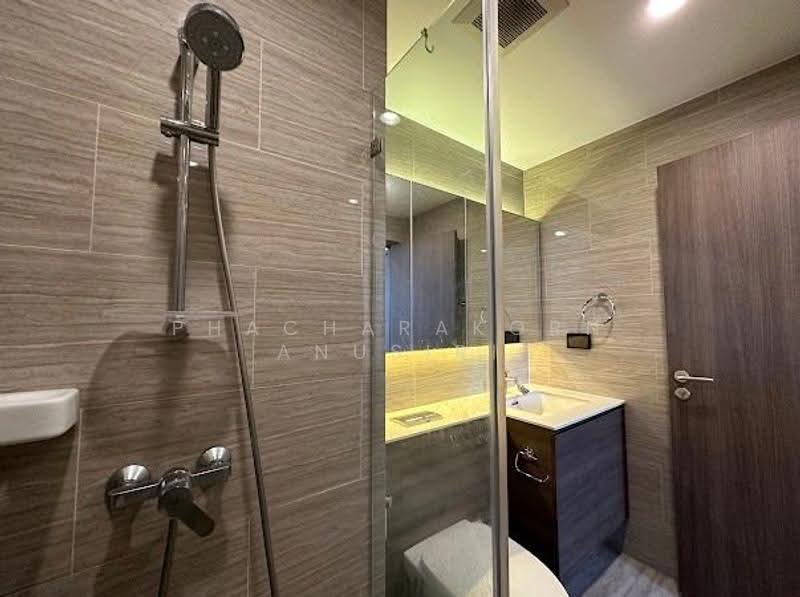 Whizdom Essence, Bangkok, 5 Piyabutr 1 Alley, Bang Chak, Phra Khanong, Bangkok, 1 Bedroom, 36 sqm, Condo For Rent, by Phacharakorn Anusiri, 500510606 - DDproperty.com