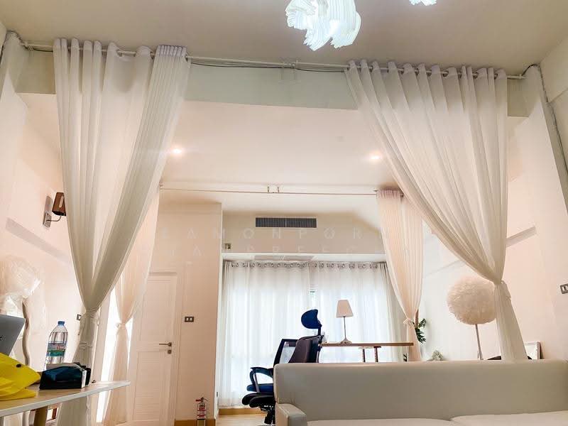 Townhouse for Sale Ekkamai Soi 10, Bangkok, Khlong Tan Nua, Watthana, Bangkok, 5 Bedrooms, 300 sqm, Townhouse For Sale, by Kamonporn Chanpreecha, 500510619 - DDproperty.com