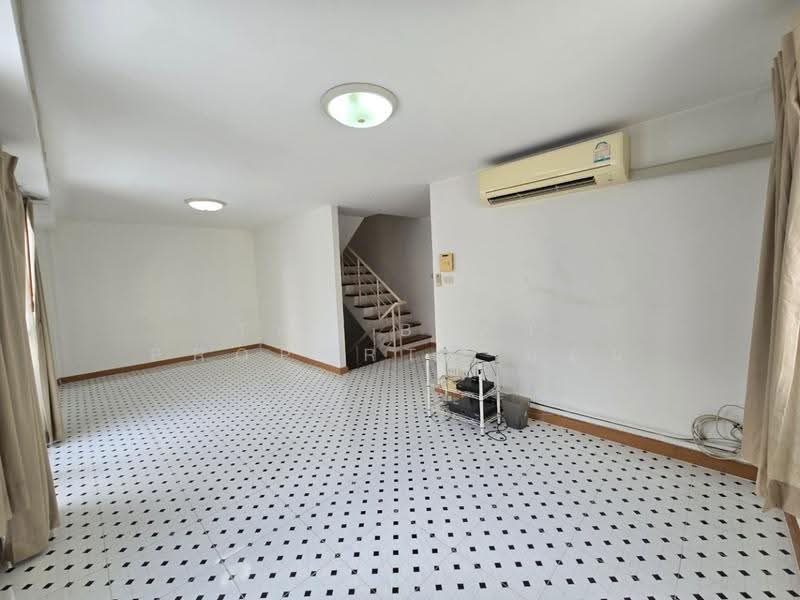 My Hometown Theparak Km.1, Samut Prakan, Thepharak Road Km.1, Thepharak, Muang Samut Prakarn, Samut Prakan, 3 Bedrooms, 100 sqm, Townhouse For Sale, by The Best Property นอม, 500510632 - DDproperty.com