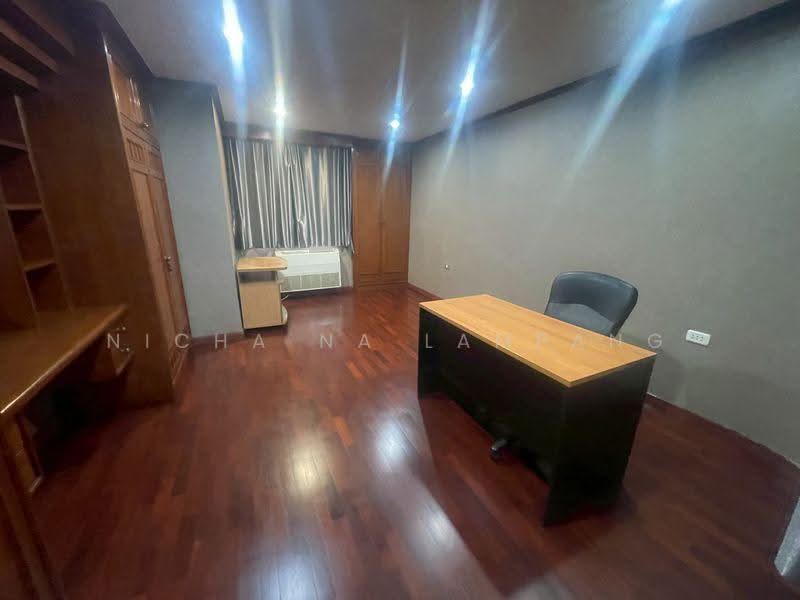 Regent on the Park 1, Bangkok, Soi Sukhumvit 26, Khong Tan, Khlong Toei, Bangkok, 3 Bedrooms, 250 sqm, Condo For Sale, by Nicha Na Lampang, 500510675 - DDproperty.com