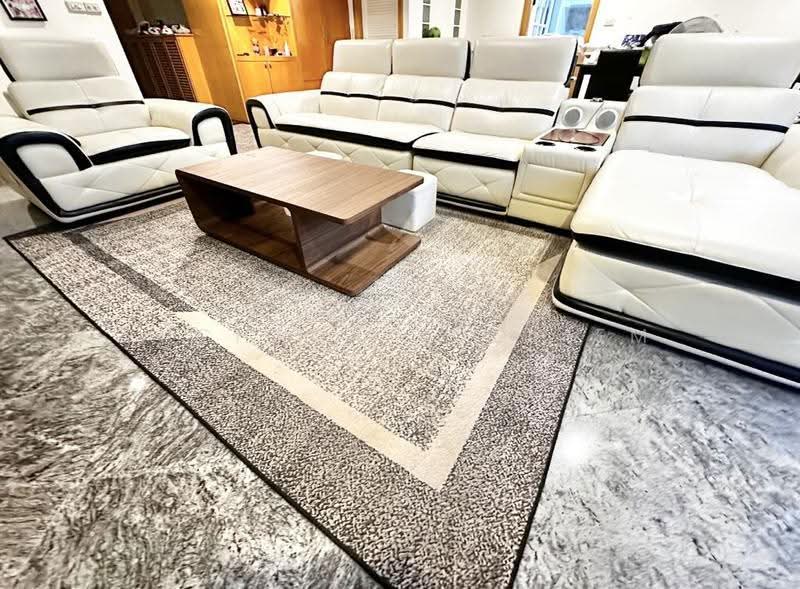 Royal Castle Sukhumvit, Bangkok, 30 Soi Sukhumvit 39, Khlongtoei Nua, Watthana, Bangkok, 3 Bedrooms, 164 sqm, Condo For Sale, by Suchada Yodyiem, 500510742 - DDproperty.com