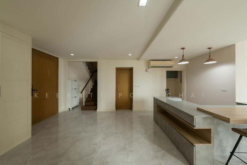 The Emporio Place : ดิ เอ็มโพริโอ เพลส, กรุงเทพ, 93 ซอยสุขุมวิท 24 ถนนสุุขุมวิท, คลองตัน, คลองเตย, กรุงเทพ, 180 ตร.ม., คอนโด ขาย, โดย Keerati Poonchai, 500510861 - DDproperty.com