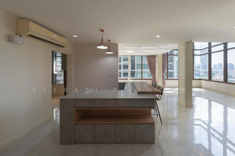 The Emporio Place, Bangkok, 93 Soi Sukhumvit 24, Sukhumvit Road, Khong Tan, Khlong Toei, Bangkok, 2 Bedrooms, 180 sqm, Condo For Sale, by Keerati Poonchai, 500510861 - DDproperty.com