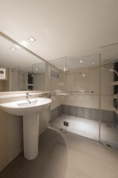 The Emporio Place, Bangkok, 93 Soi Sukhumvit 24, Sukhumvit Road, Khong Tan, Khlong Toei, Bangkok, 2 Bedrooms, 180 sqm, Condo For Sale, by Keerati Poonchai, 500510861 - DDproperty.com