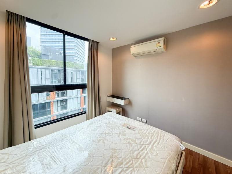 Zenith Place Sukhumvit 42: ซีนิธ เพลส สุขุมวิท 42, กรุงเทพ, ซอยสุขุมวิท 42 ถนนสุขุมวิท แขวงพระโขนง เขตคลองเตย กรุงเทพมหานคร, พระโขนง, คลองเตย, กรุงเทพ, 35 ตร.ม., คอนโด ขาย, โดย อภิมงคล สุขเกษม, 500510901 - DDproperty.com