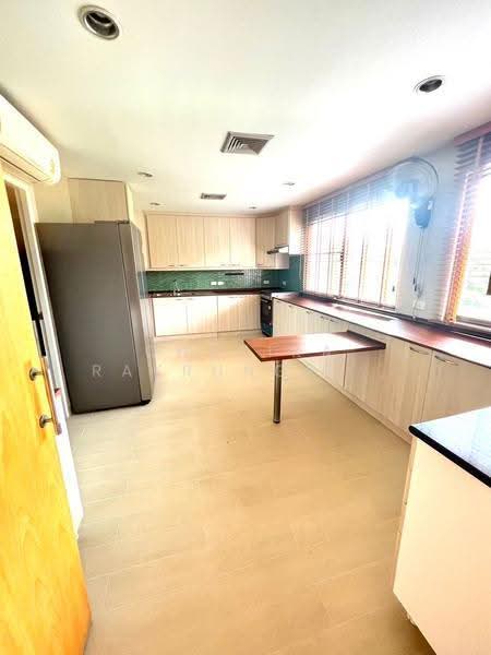 Polo Residence, Bangkok, Witthayu Road, Lumphini, Pathum Wan, Bangkok, 3 Bedrooms, 200 sqm, Condo For Rent, by Chotika Rakrungrueang, 500510909 - DDproperty.com