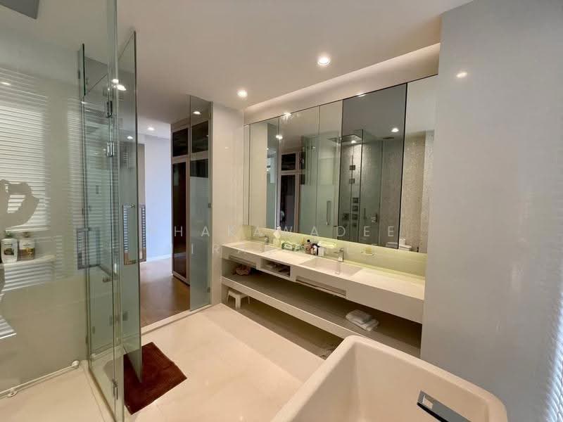 Vittorio 39, Bangkok, 8 Sukhumvit, Khlong Tan Nua, Watthana, Bangkok, 2 Bedrooms, 136 sqm, Condo For Sale, by Phakawadee Jiramanee, 500510920 - DDproperty.com